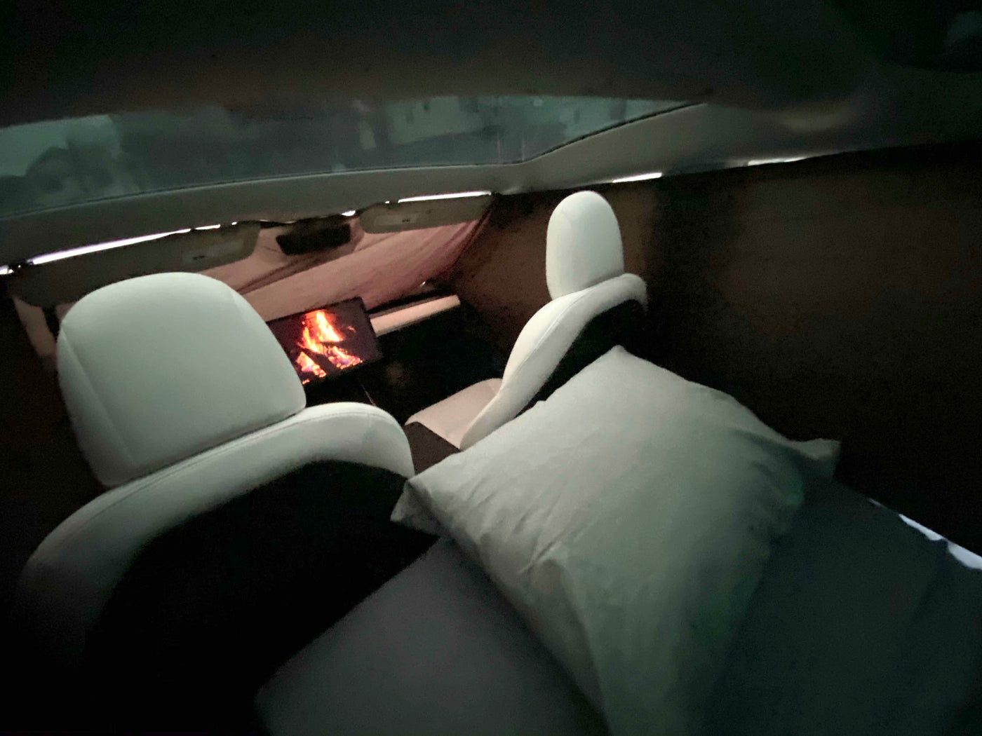 Verbesserte TESBEAUTY Matratze für Tesla Model 3, hochdichter Schaumstoff  und Memory-Schaum, stützend, versteckten Kofferraum oder Kofferraum  verstaut Werden : : Auto & Motorrad