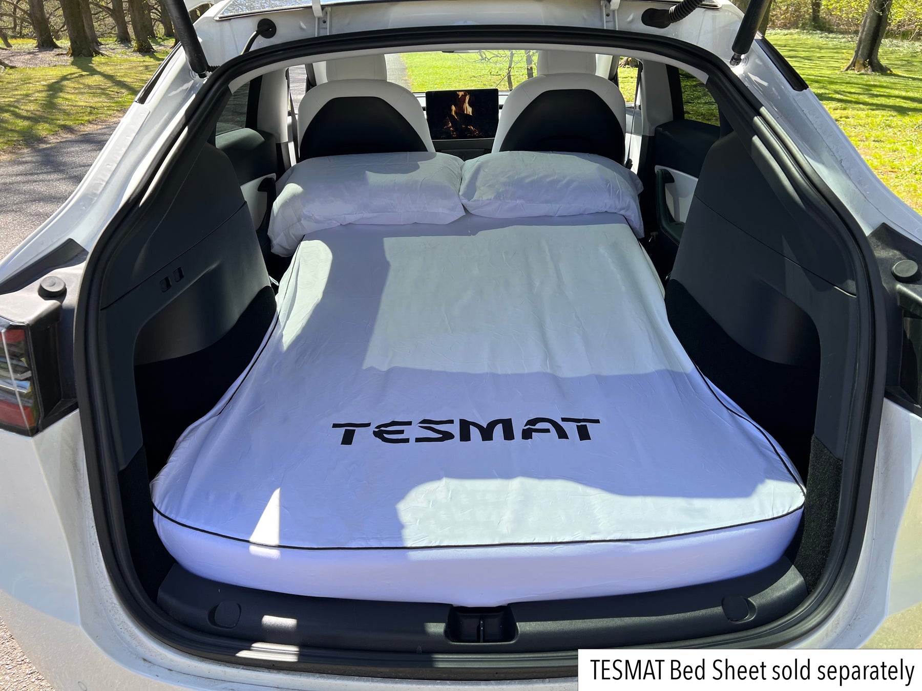 CAMPING In The Boot Of A Tesla Model Y 